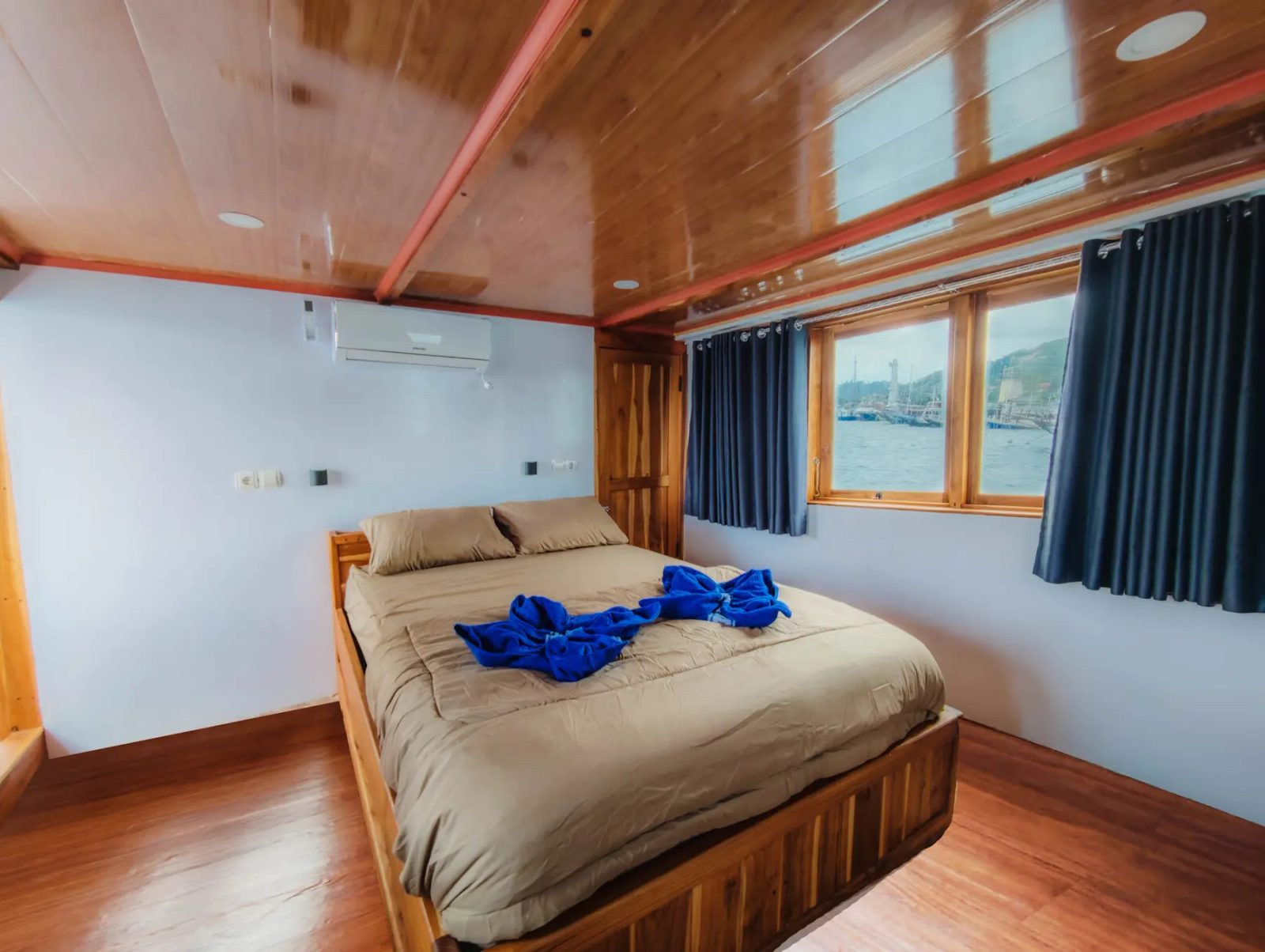 SUITE ROOM cabin aboard El Ashar liveaboard