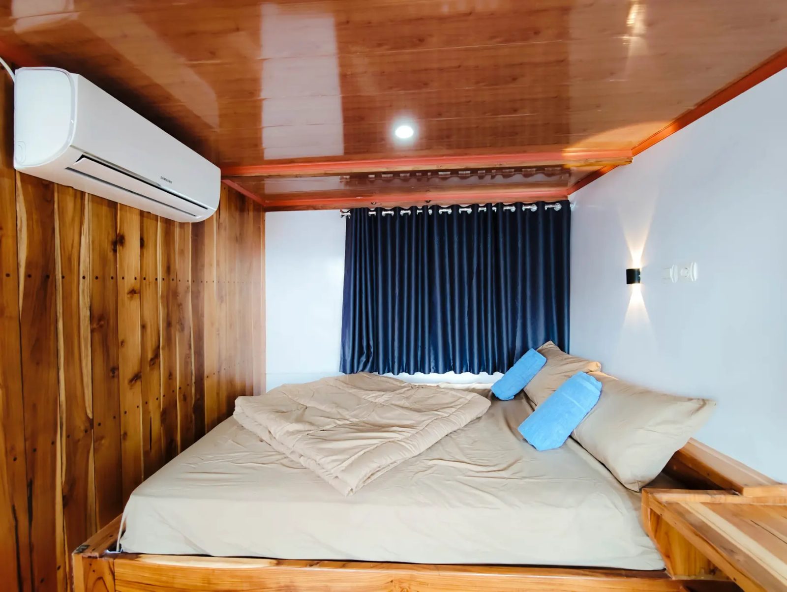 DELUXE ROOM 2 cabin aboard El Ashar liveaboard