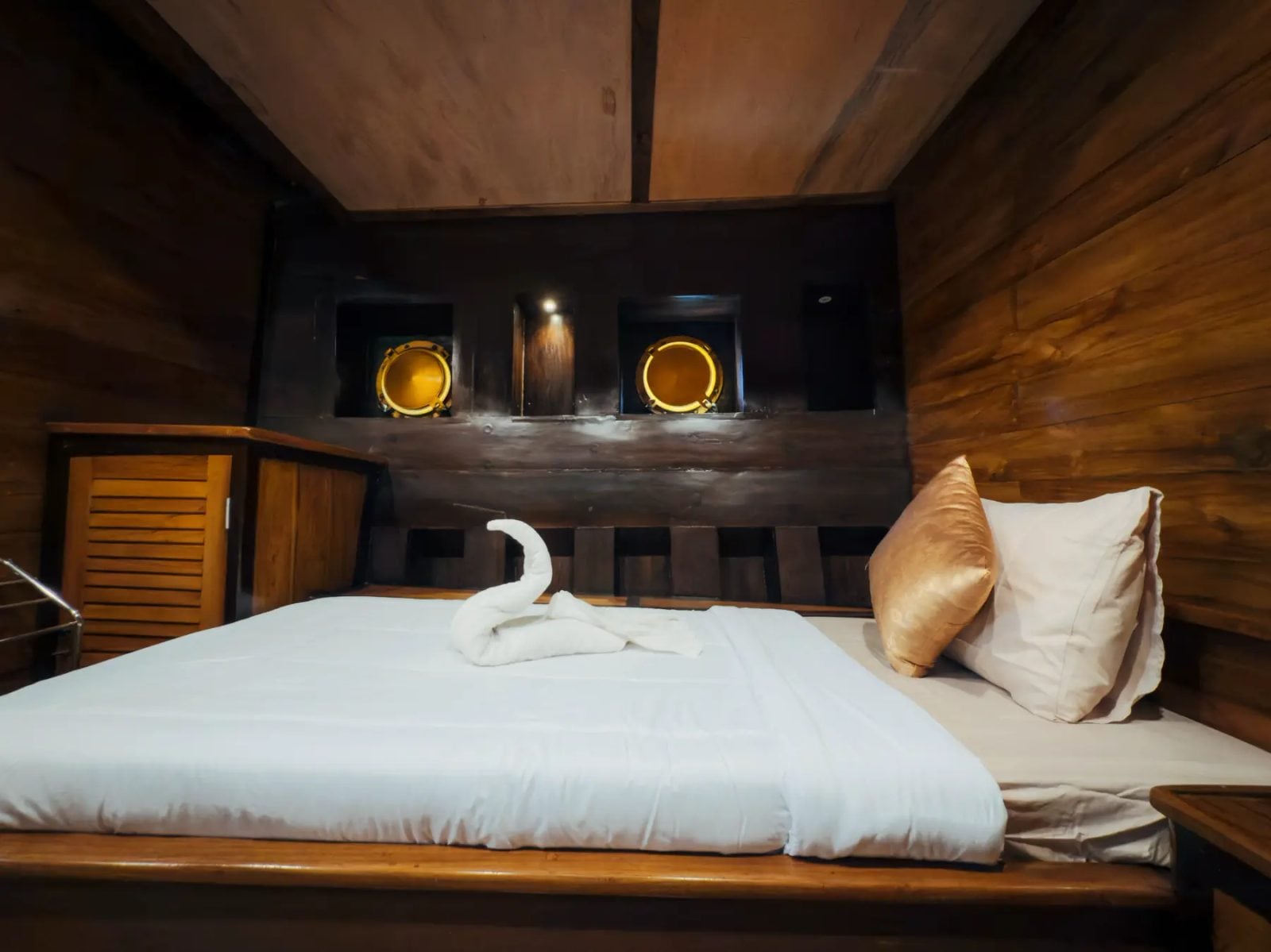 Ocean View cabin aboard Hatiku liveaboard