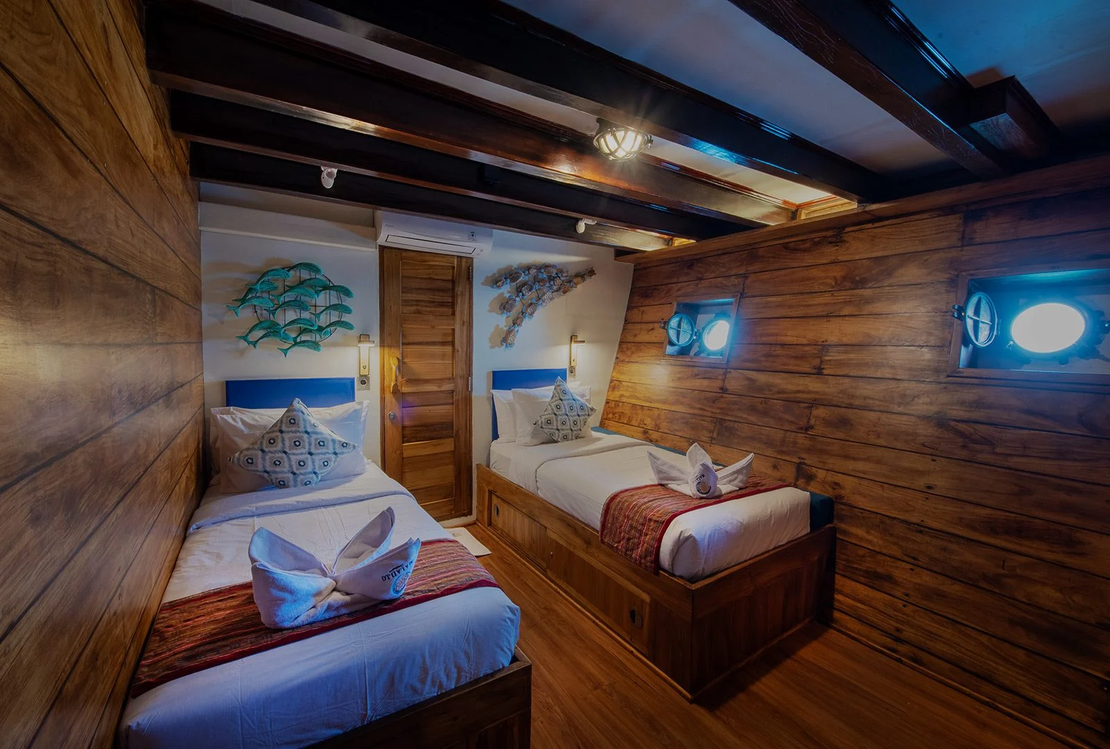 Twin Cabin (Lower Deck) cabin aboard Lotus Malaillo liveaboard