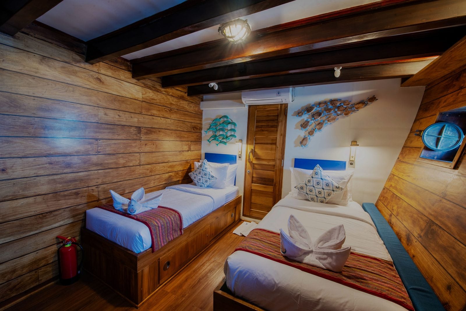 Twin Cabin (Lower Deck) cabin aboard Lotus Malaillo liveaboard