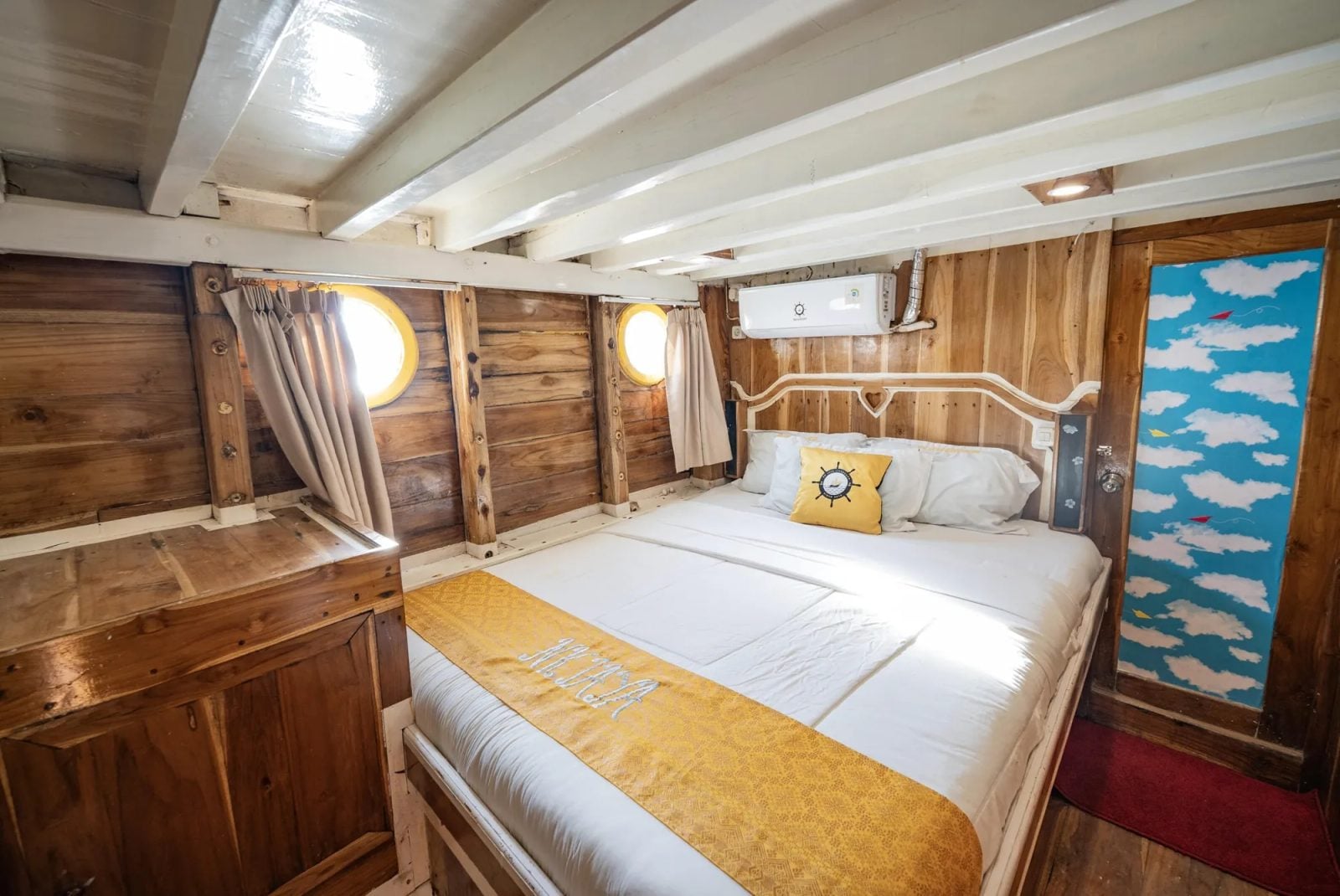 Superior Cabin cabin aboard NK Jaya 1 liveaboard