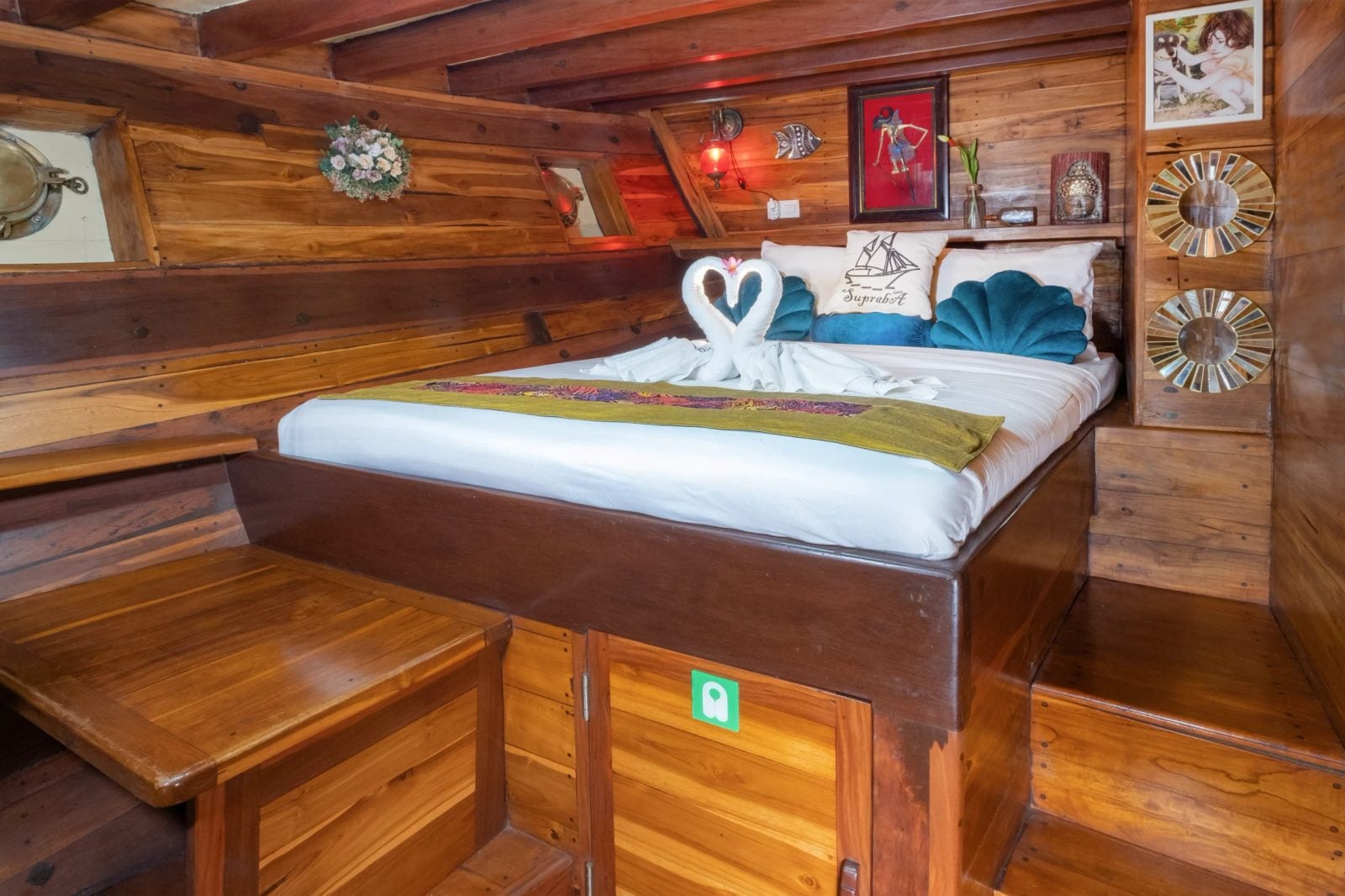 Arjuna Cabin cabin aboard SuprabA liveaboard