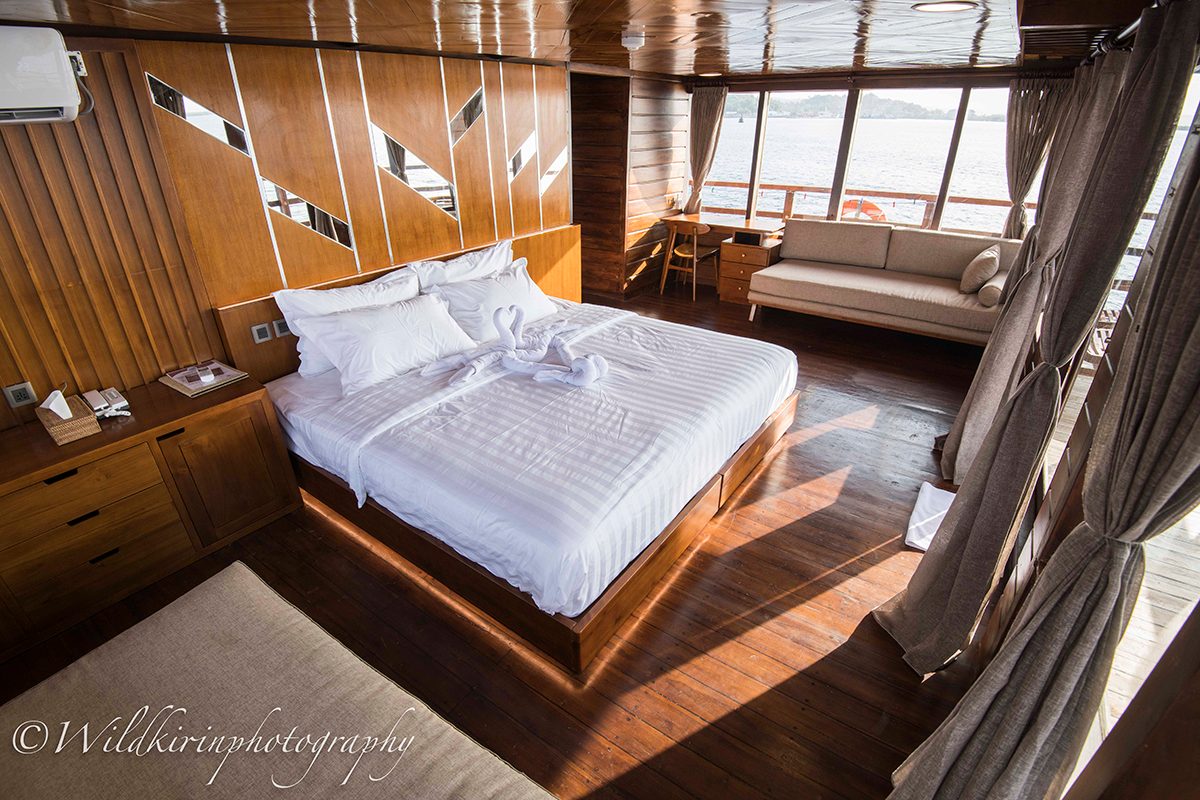 Upper Deck Double cabin aboard Neomi Cruise liveaboard