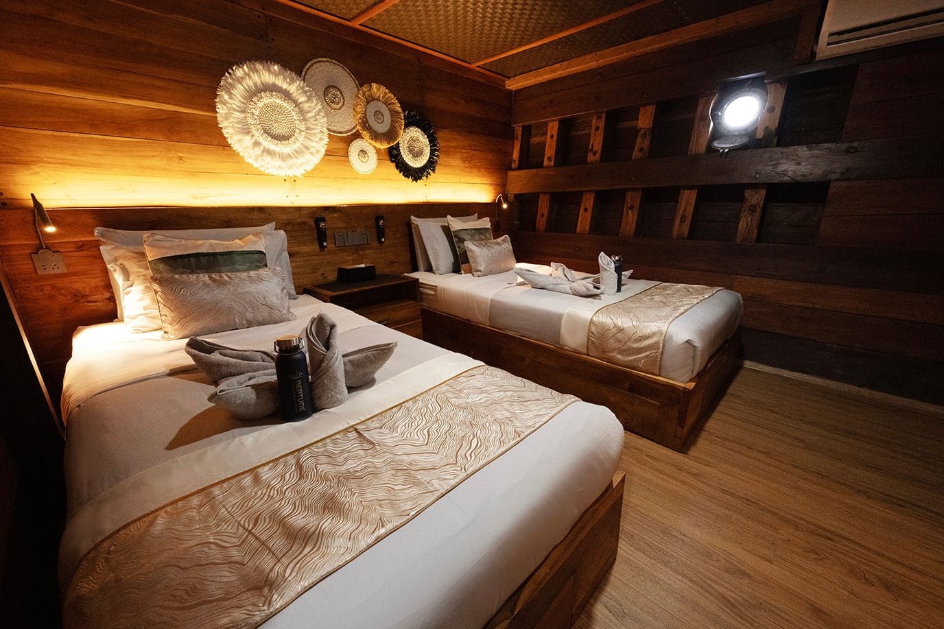 Deluxe Twin Suite cabin aboard Neptune One liveaboard