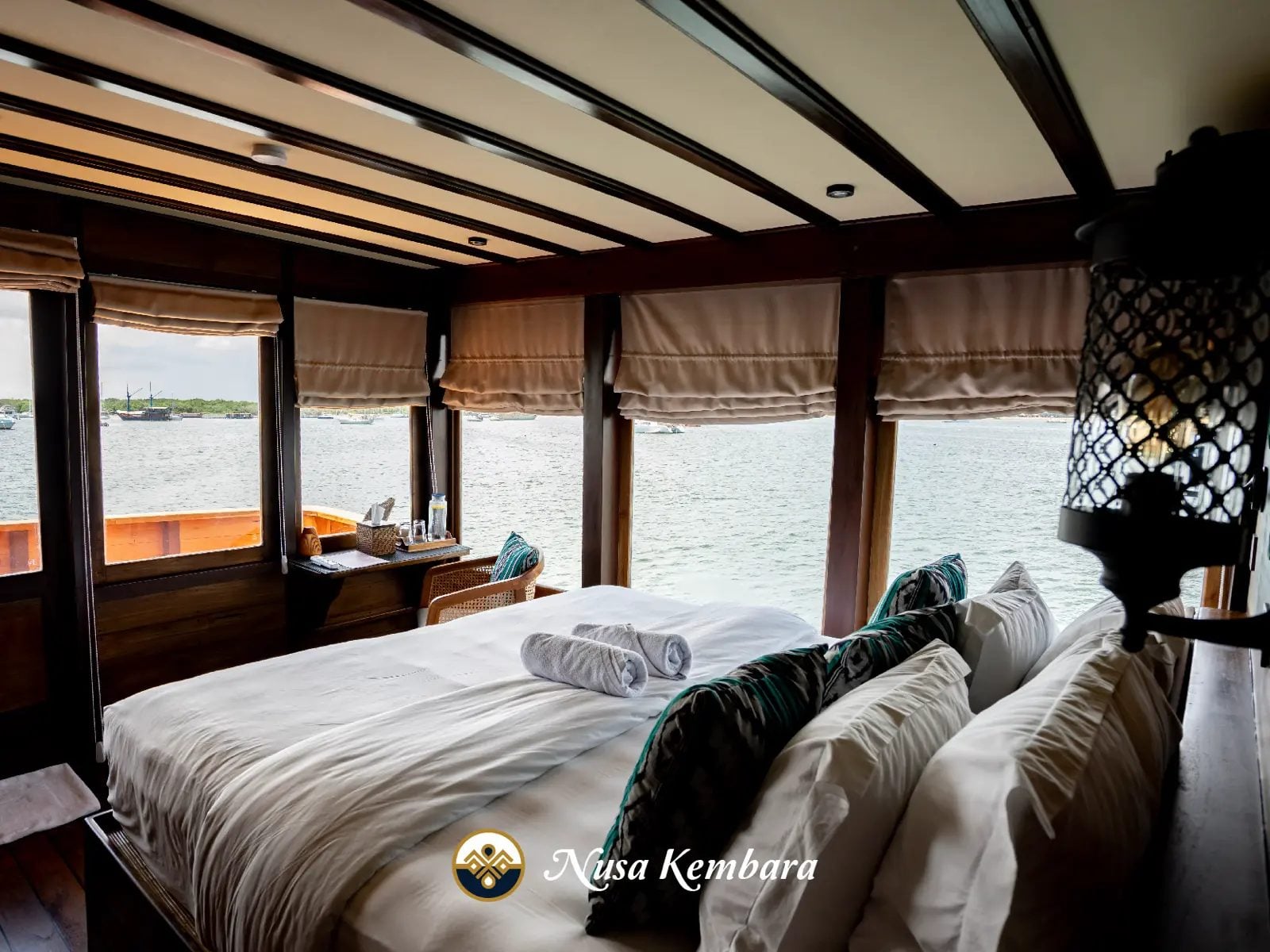 Double Cabin cabin aboard Nusa Kembara liveaboard