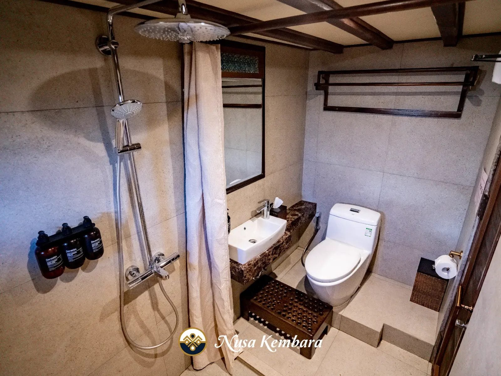 Twin Cabin cabin aboard Nusa Kembara liveaboard