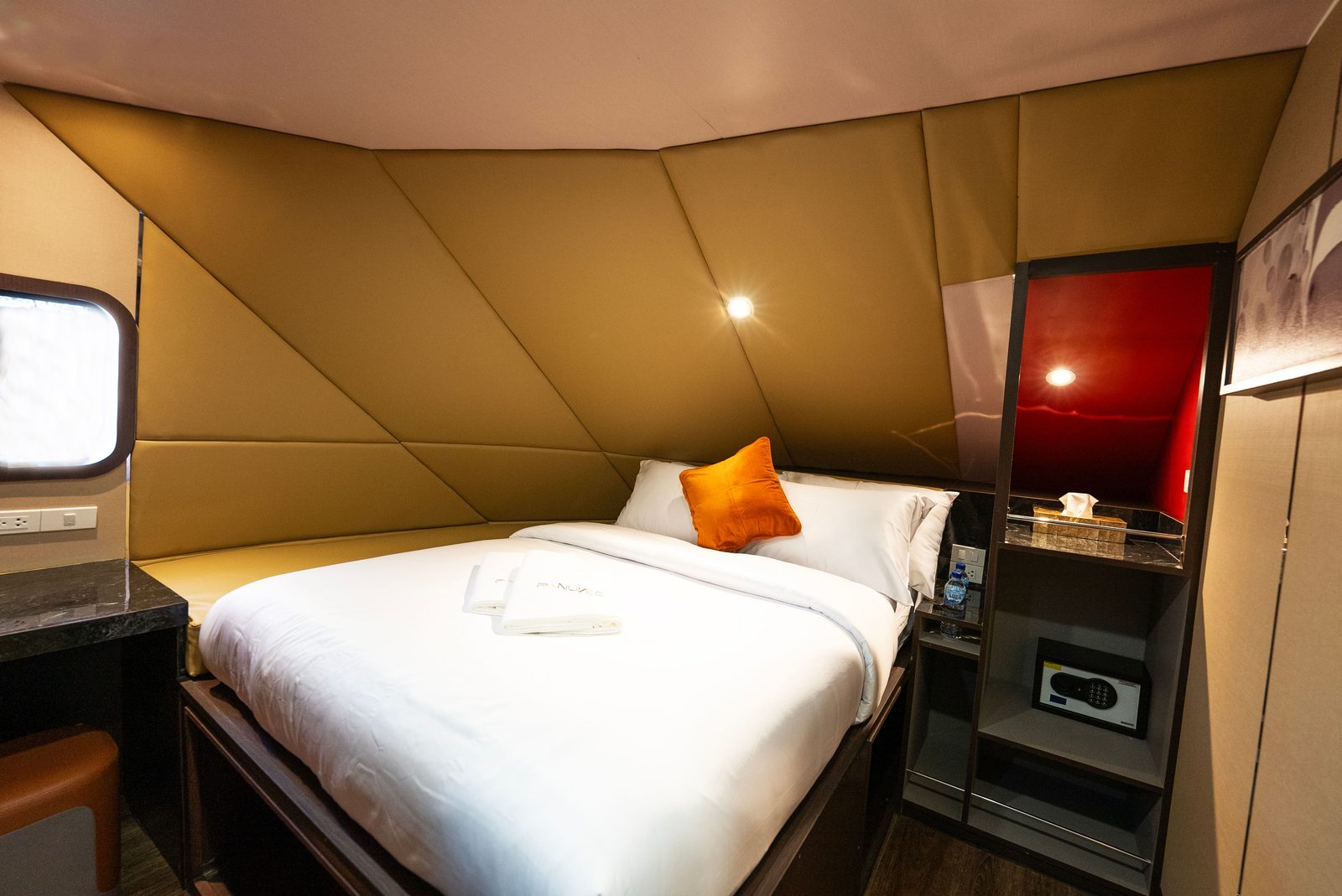 Suite Cabin cabin aboard Panunee liveaboard