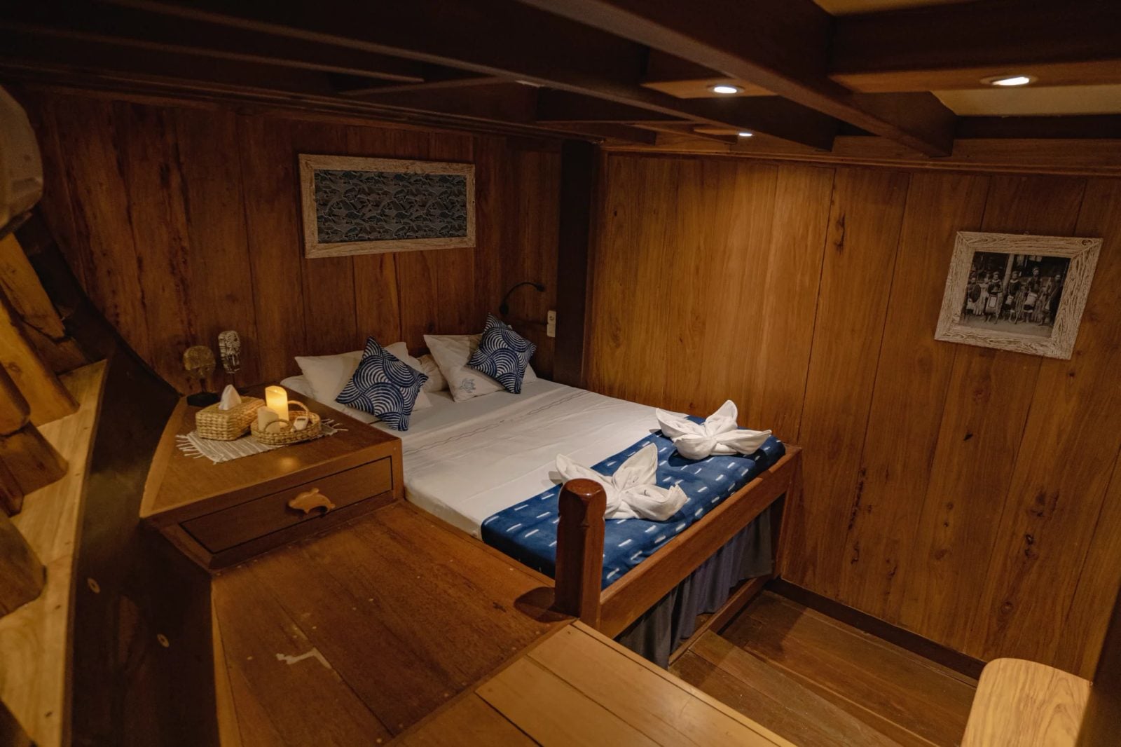 Banda-Flores Cabins cabin aboard Teman liveaboard
