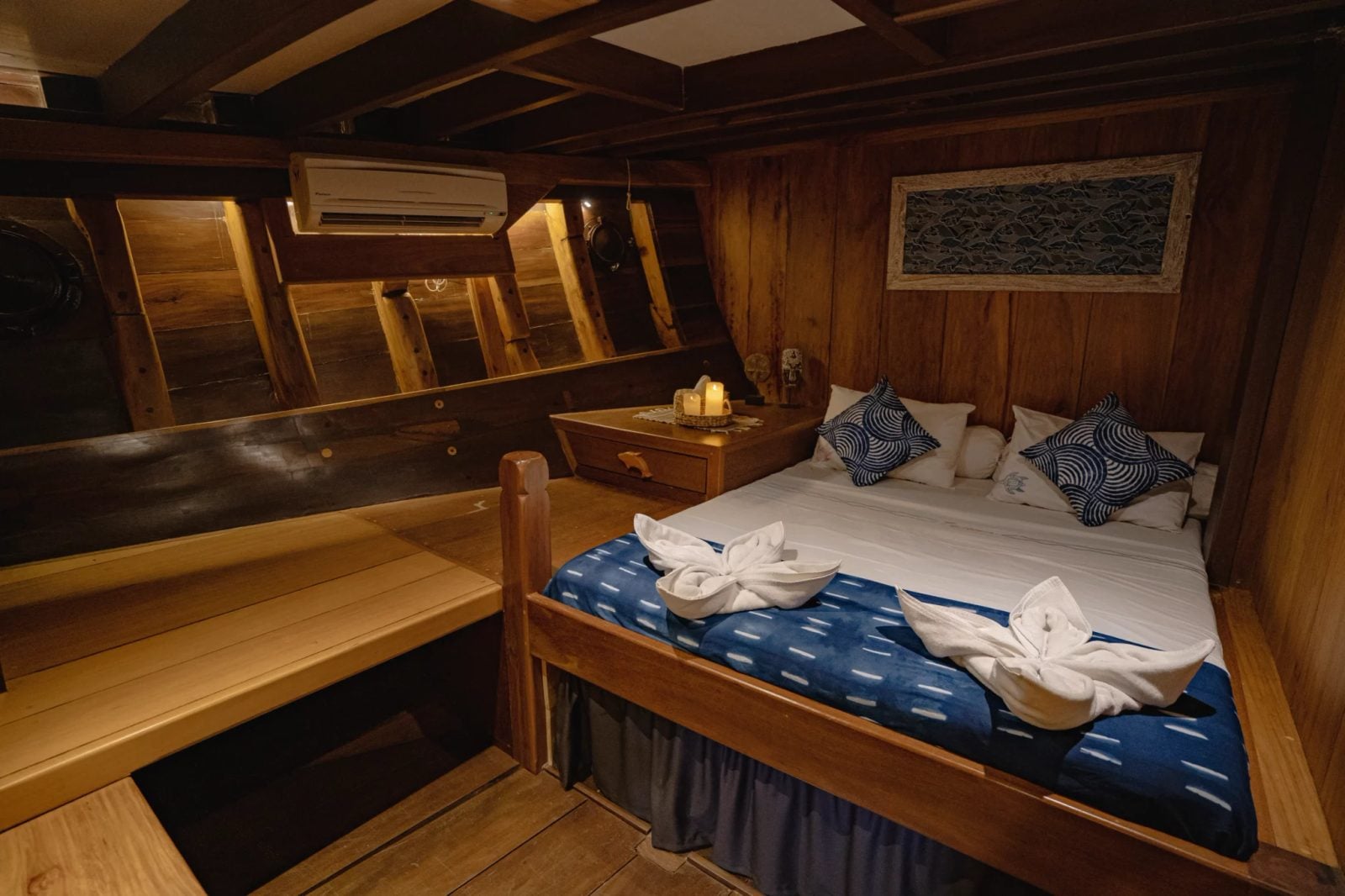 Banda-Flores Cabins cabin aboard Teman liveaboard