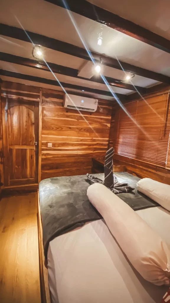 FLOUNDER cabin aboard Papiton Duwa liveaboard