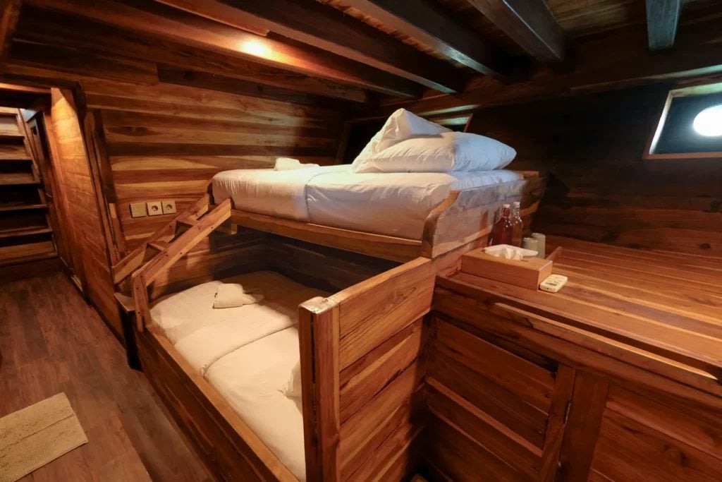 CRYSTAL cabin aboard Cordelia liveaboard