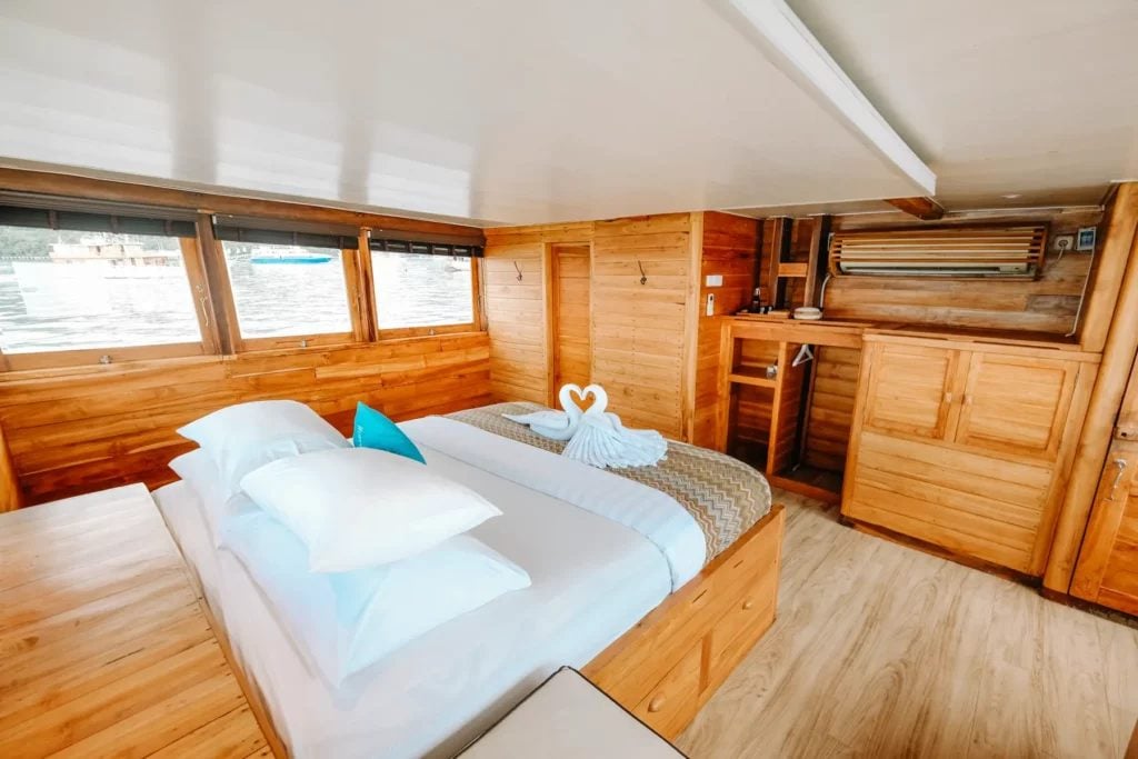 DIAMOND cabin aboard Cordelia liveaboard