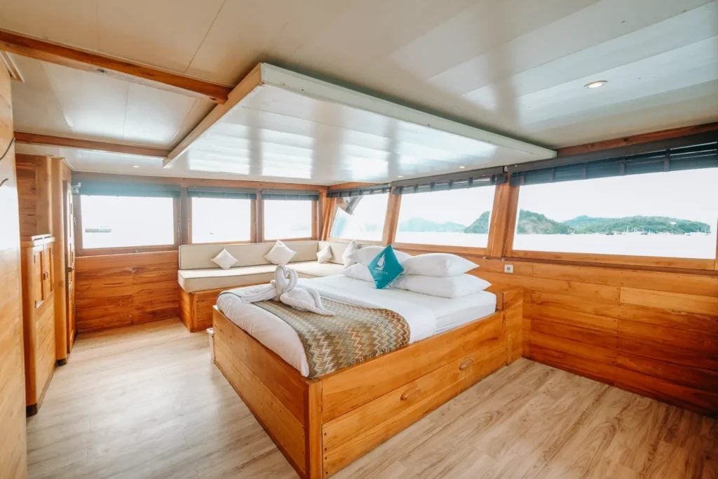 DIAMOND cabin aboard Cordelia liveaboard