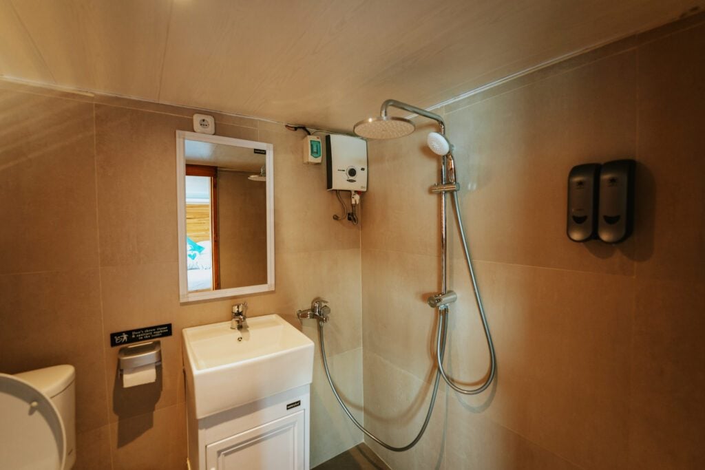 SAPPHIRE cabin aboard Cordelia liveaboard