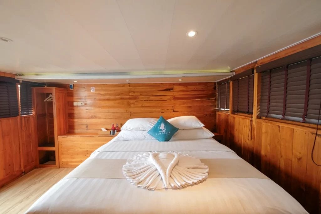 SAPPHIRE cabin aboard Cordelia liveaboard