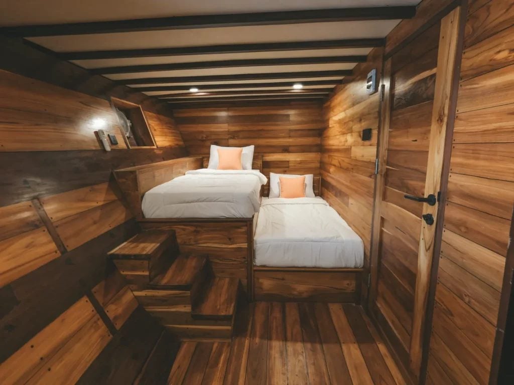 MIHIKA cabin aboard Kanthaka liveaboard
