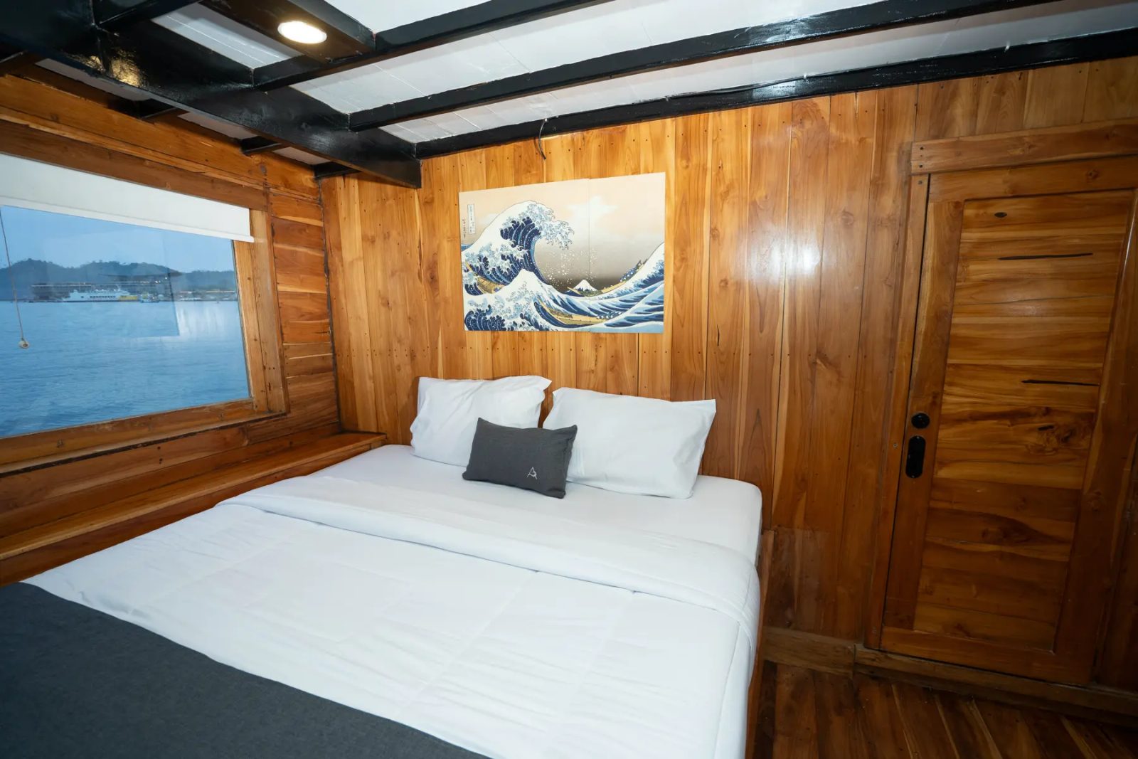VIP Room cabin aboard Andalucia liveaboard