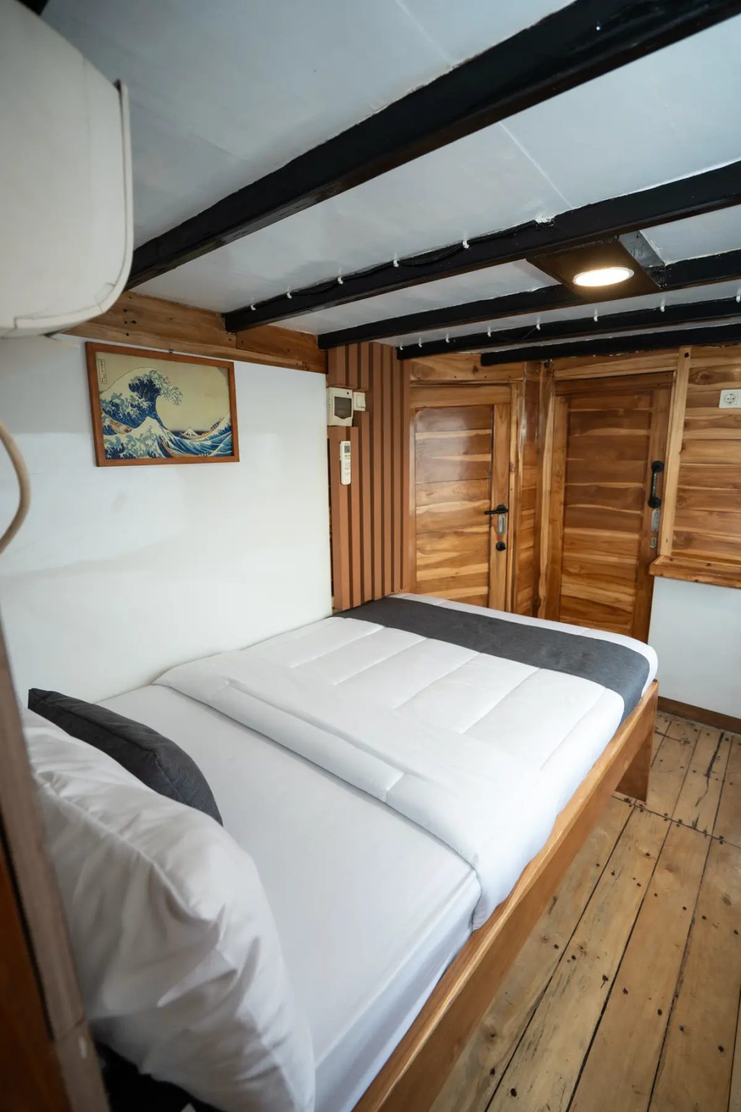Ocean Room cabin aboard Andalucia liveaboard